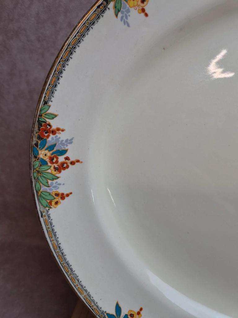 Grand plat ovale en faïence anglaise Homeleigh Ware Arcady – Années 1930
