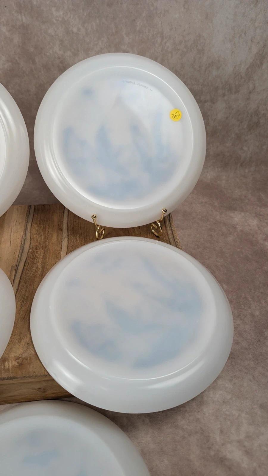 Charmant lot de 5 assiettes Arcopal décor “bateaux” bleu