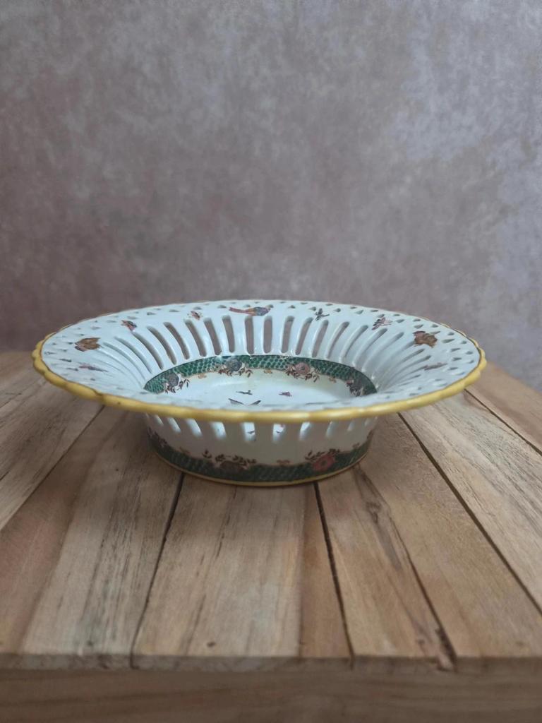 Coupe ajourée en porcelaine Fabienne Jouvin Paris – décor oiseaux