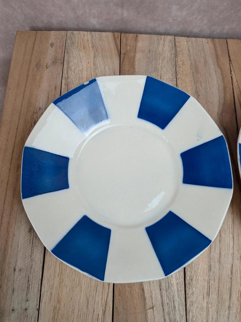 Lot de 2 soucoupes anciennes terre de fer Badonviller – Bleu cobalt Art déco