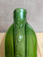 Soliflore mural en verre vert – style Art déco