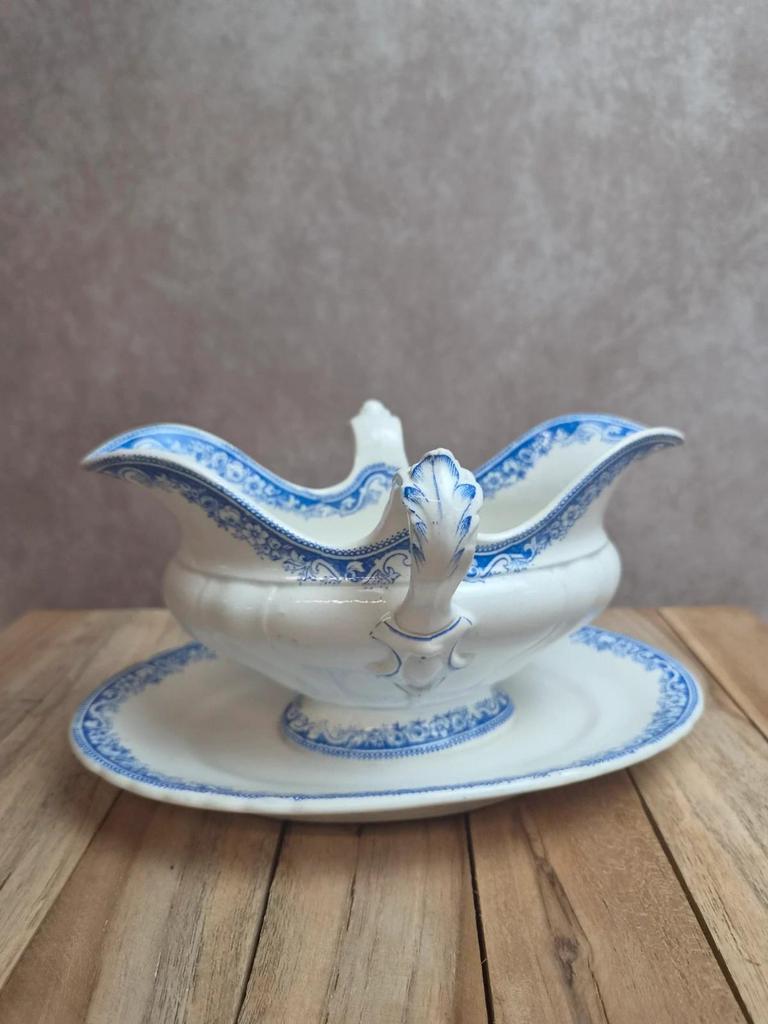 Saucière ancienne Jules Vieillard & Cie Bordeaux – Modèle Guirlande - Faïence fine Xixe