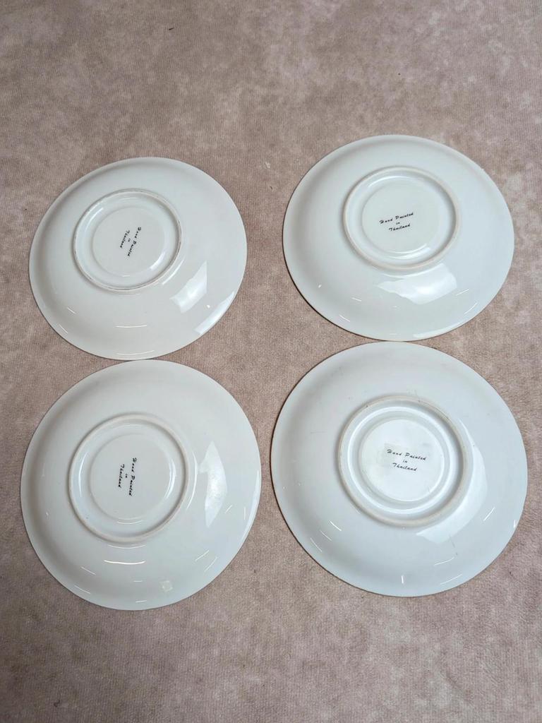Lot de 4 soucoupes peintes à la main Thaïlande – Décor floral polychrome et dorures