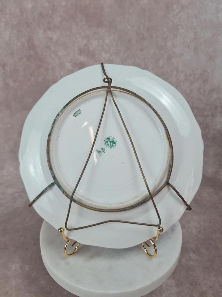Assiette décorative ancienne – Porcelaine de Limoges Singer, Paris