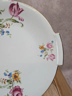Plat à gâteau ancien en porcelaine – Décor floral polychrome et dorure