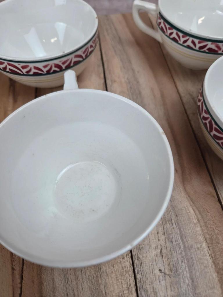 Lot de 6 tasses et sous-tasses vintage Saint-amand modèle Monaco