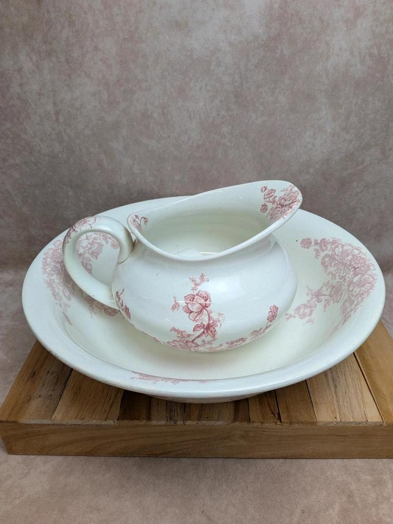 Ensemble de toilette ancien Anémone L. Bertrand Bordeaux terre de fer