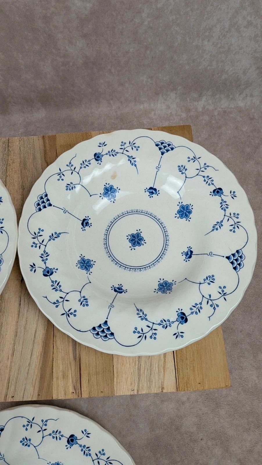 Lot de 3 assiettes creuses + plat – Myott Finlandia – Angleterre