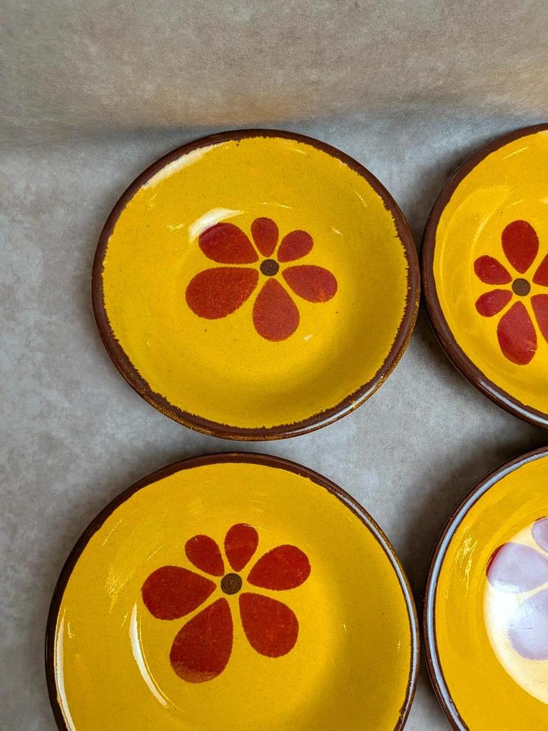 Lot de 9 assiettes creuses vintage Saint-clément décor floral jaune peint main