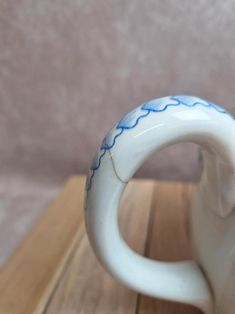 Théière ancienne Terre de Fer Opaque de Sarreguemines – Frise damiers bleus
