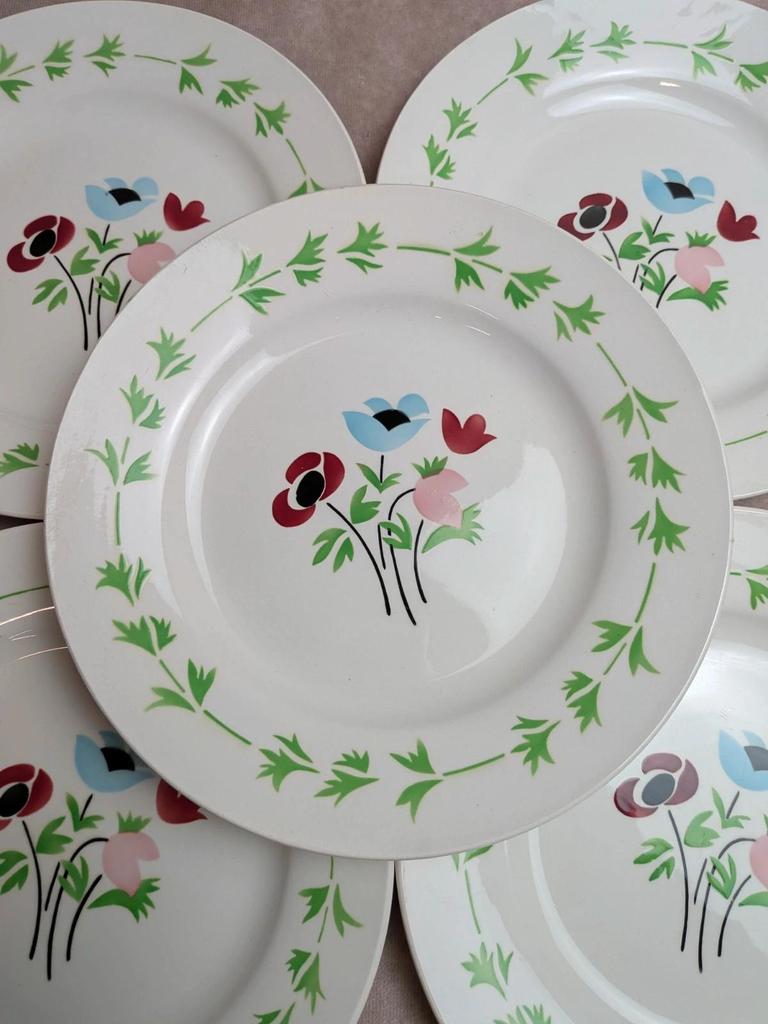 Lot de 6 assiettes plates en terre de fer Digoin Sarreguemines – Modèle Poupette – Vintage