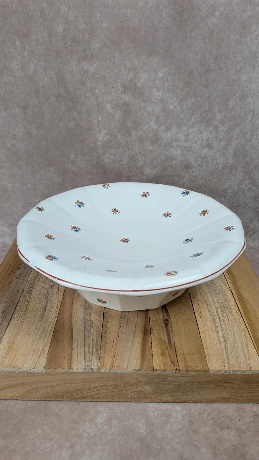 Ensemble dépareillé Digoin Sarreguemines –plats & saladier fleuri ancien