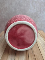 Pichet en barbotine forme fraise – céramique vintage