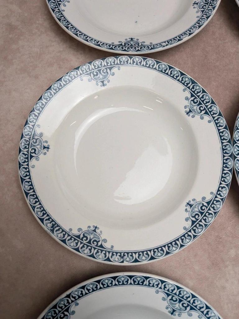 Lot de 6 assiettes creuses Terre de Fer St Amand modèle Andrinople