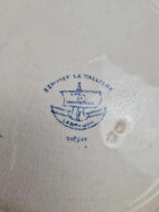 Lot de 7 assiettes plates anciennes Creil et Montereau. Service La Vallières, 23 cm