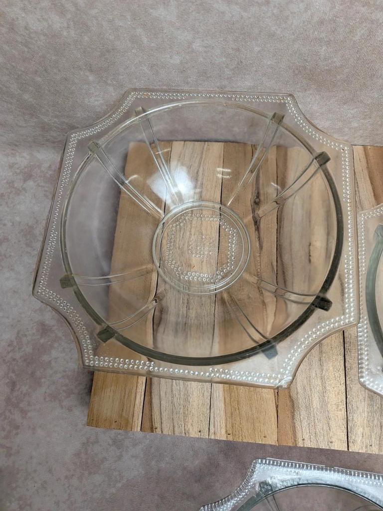 Lot de 3 saladiers Art Déco en verre moulé – décor perlé
