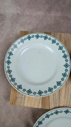 Lot 3 assiettes anciennes St Amand décor vert