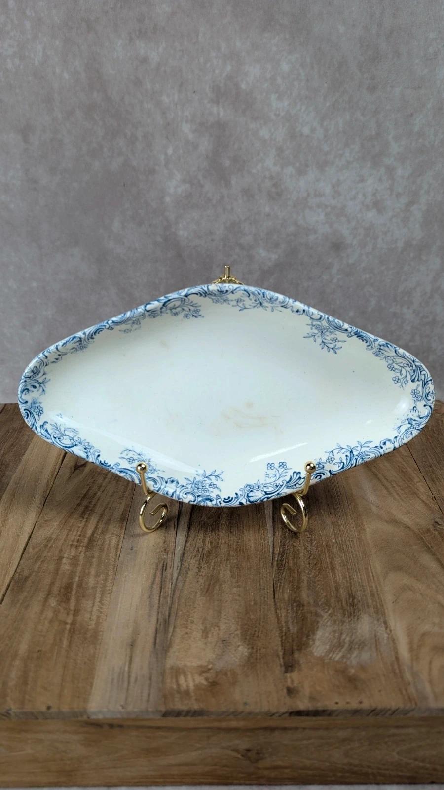 Ravier ancien en terre de fer – décor bleu
