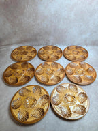 Lot de 8 assiettes à huîtres vintage en barbotine – Ateliers du Revernay