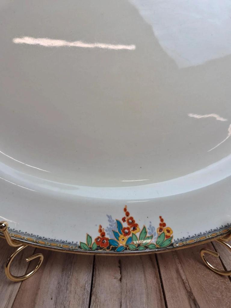 Grand plat ovale en faïence anglaise Homeleigh Ware Arcady – Années 1930
