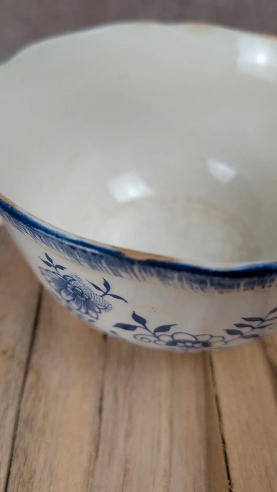 Tasse ancienne Sarreguemines bleu & blanc – Faïence française
