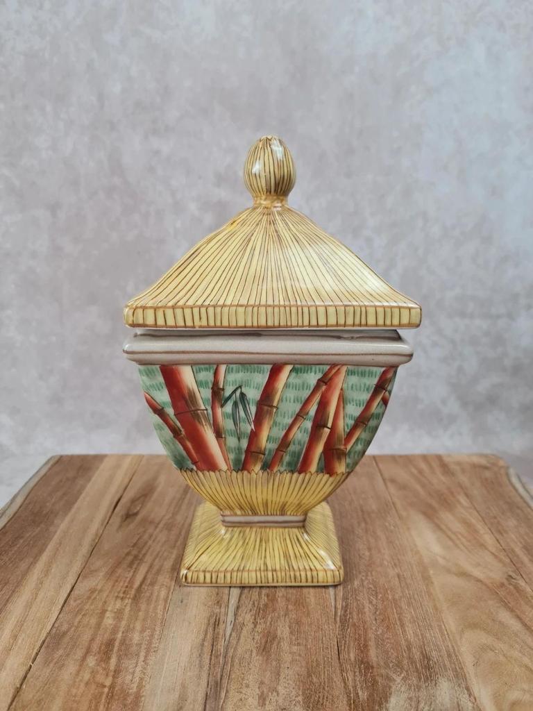 Pot couvert décoratif Sylvie Langet – motif bambous – style pagod