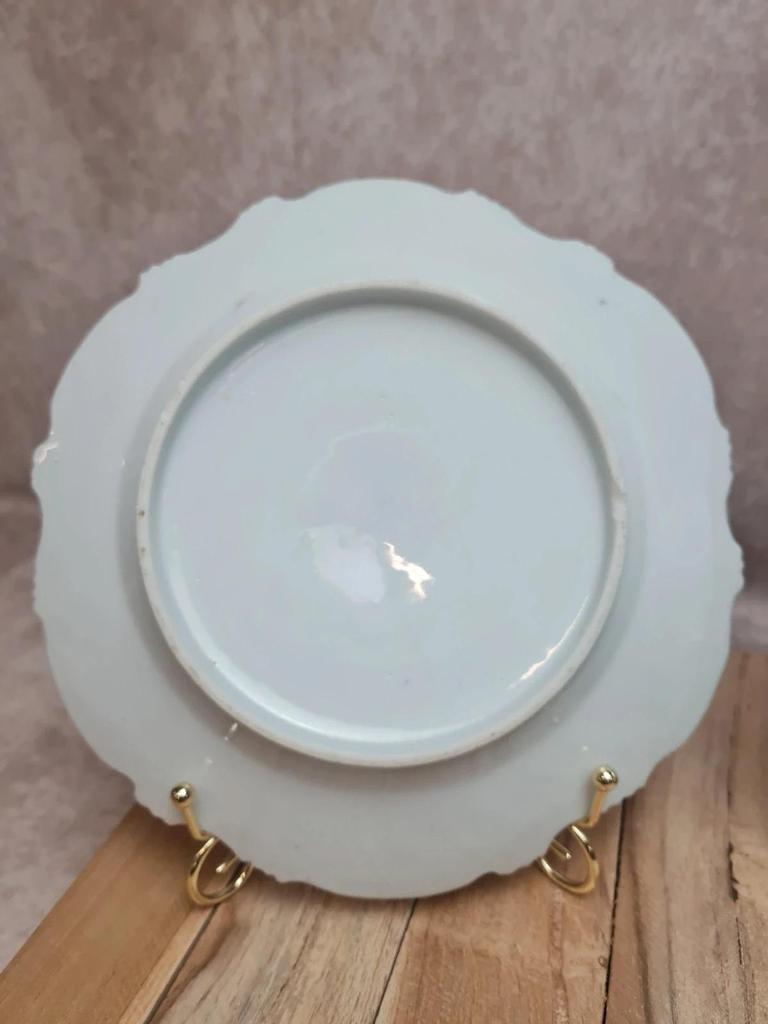 Lot de 2 assiettes anciennes décor japonisant peint main – relief & dorure