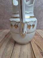 Petit pichet / pot à lait en porcelaine de Paris Xixe – décor doré