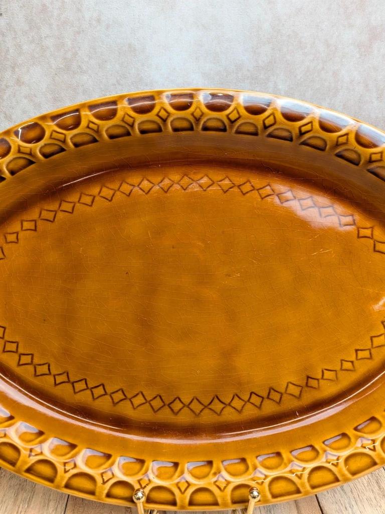 Plat ovale vintage Sarreguemines brun caramel