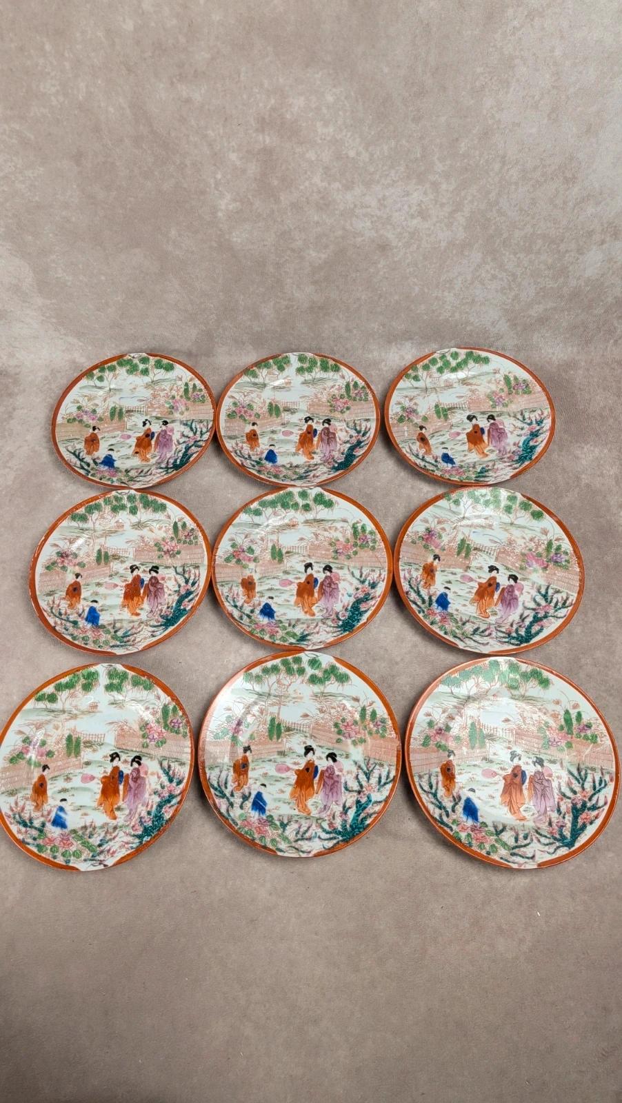 Lot de 9 assiettes + 1 grande assiette style japonais ancien