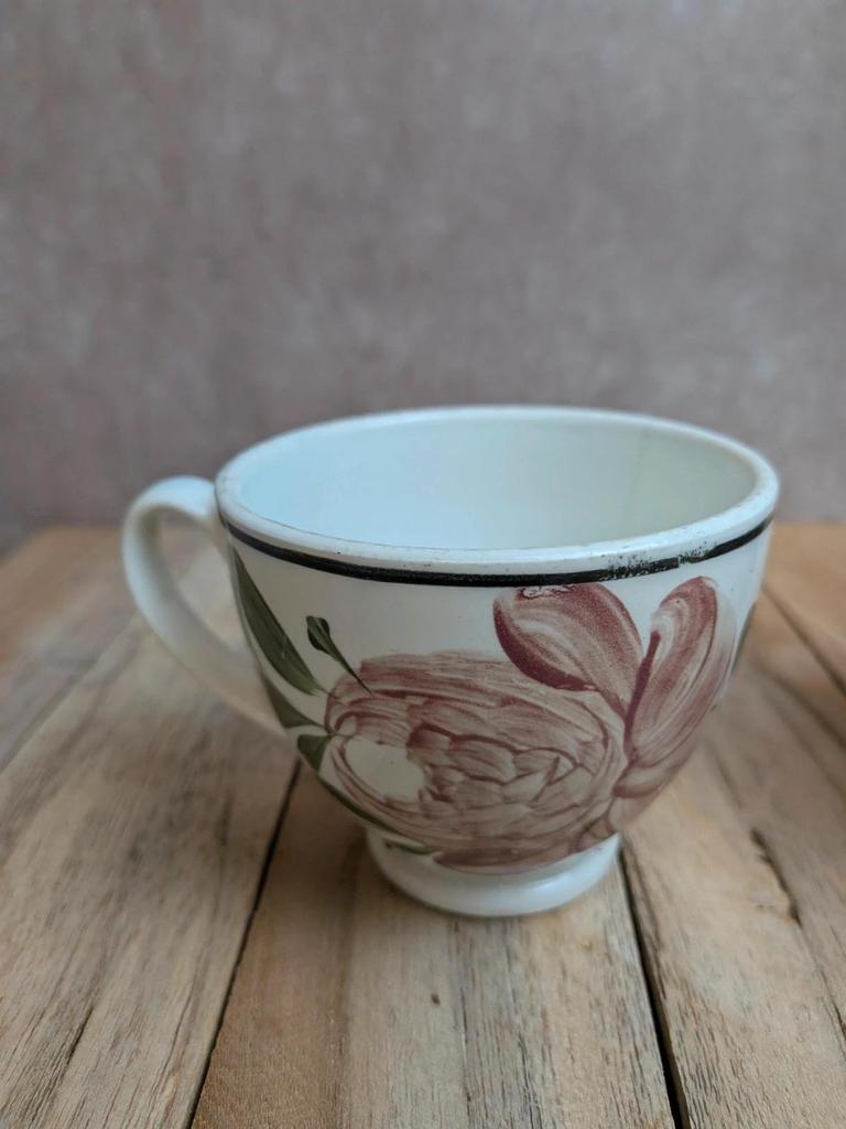 Lot de 2 tasses anciennes terre de fer Creil et Montereau – Xixe
