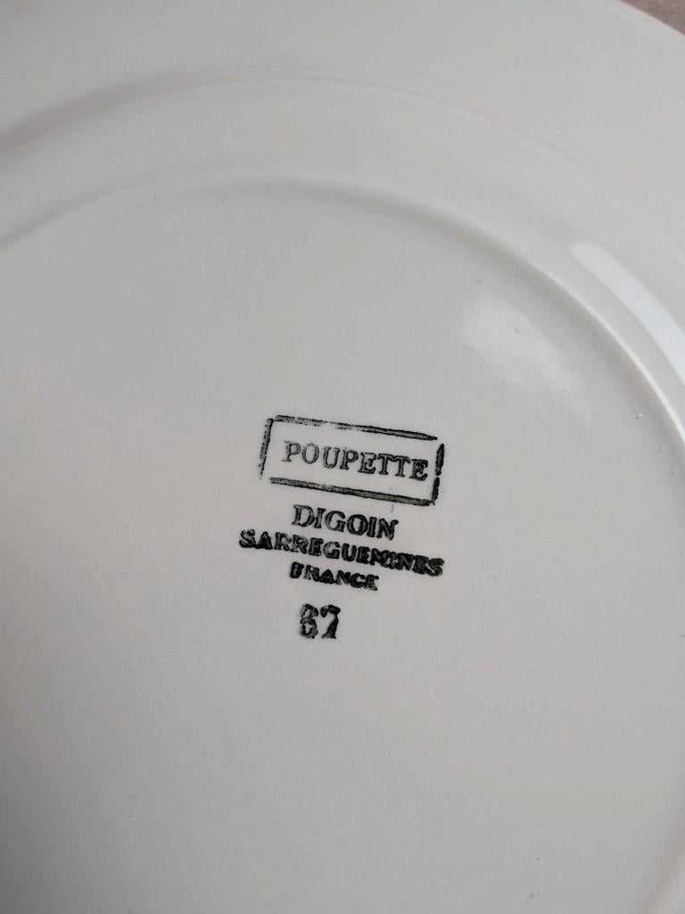 Lot de 6 assiettes plates en terre de fer Digoin Sarreguemines – Modèle Poupette – Vintage