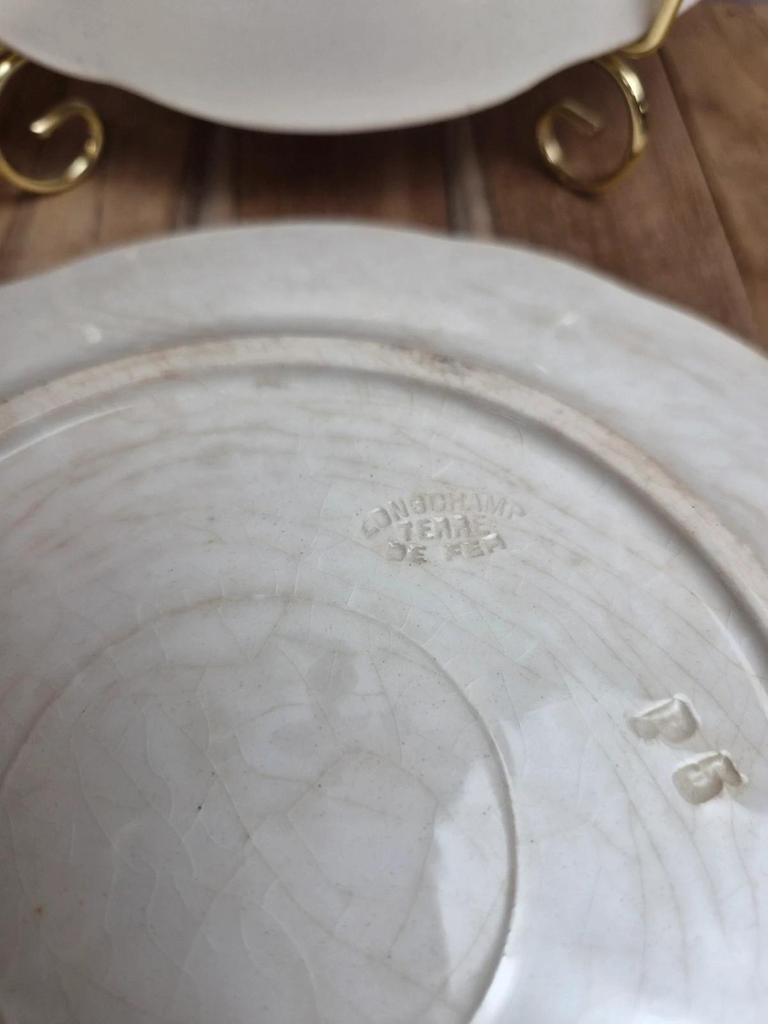 Lot de 2 assiettes terre de fer Longchamp modèle Lila Art nouveau 22 cm