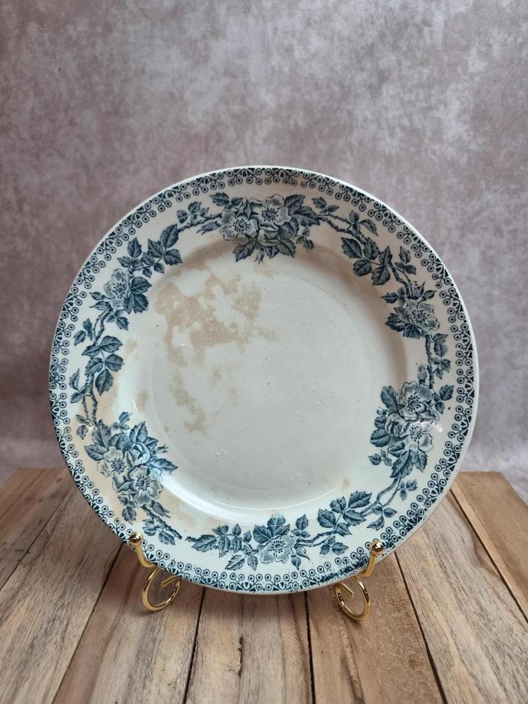 Assiette ancienne Terre de Fer – Service Guadeloupe – Établissements Debray