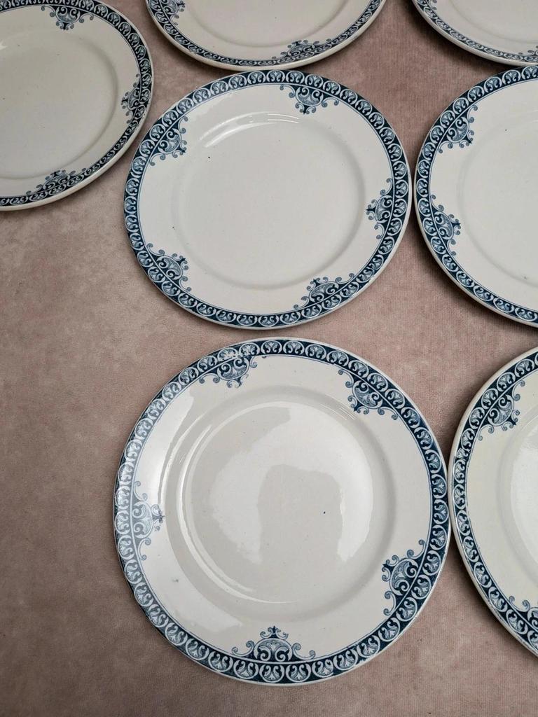 Lot de 8 assiettes à dessert Terre de Fer St Amand modèle Andrinople