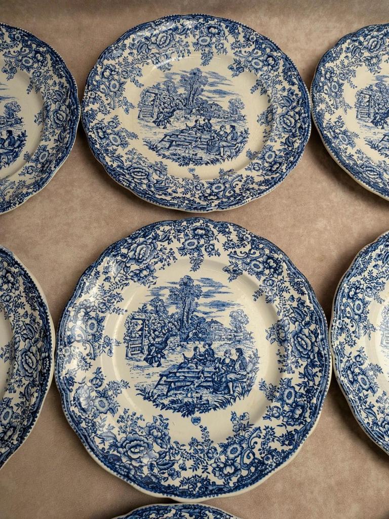 Lot de 12 assiettes plates Terre de fer Bp – Décor bleu toile de Jouy