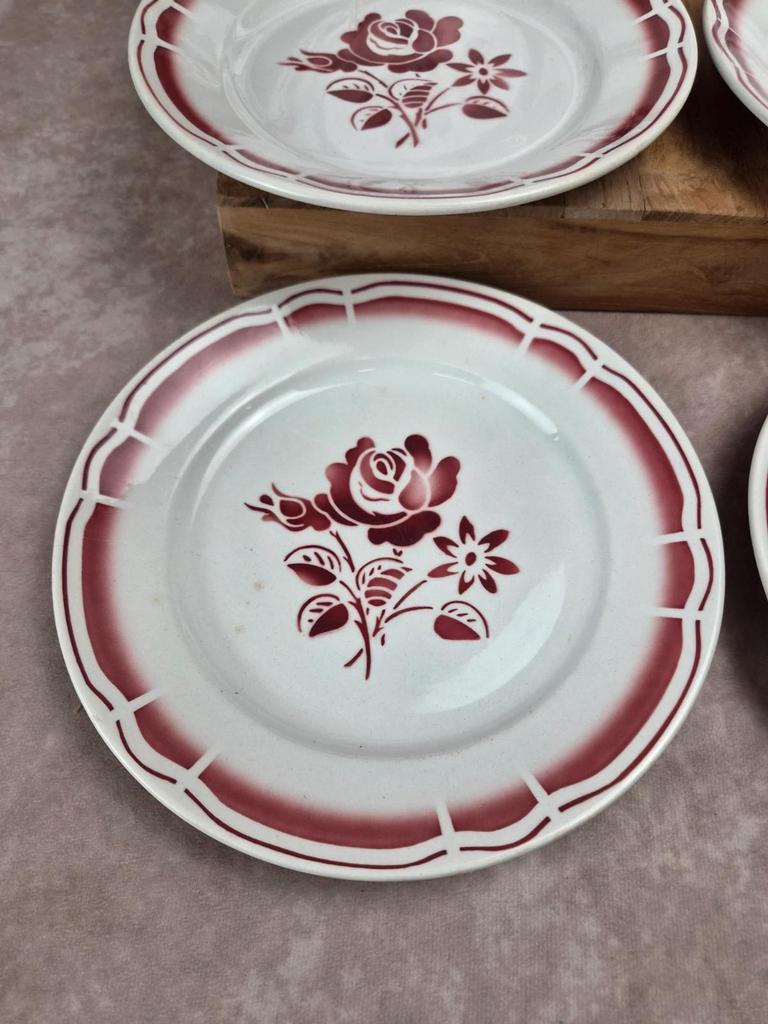 Lot de 6 assiettes plates anciennes Badonviller Fb – roses bordeaux