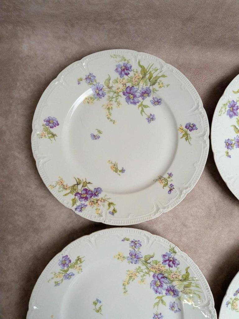 lot de 12 assiettes à dessert en porcelaine de Limoges Gda France – décor floral