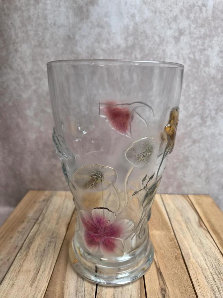 Grand vase vintage en verre moulé pressé – décor floral coloré – France