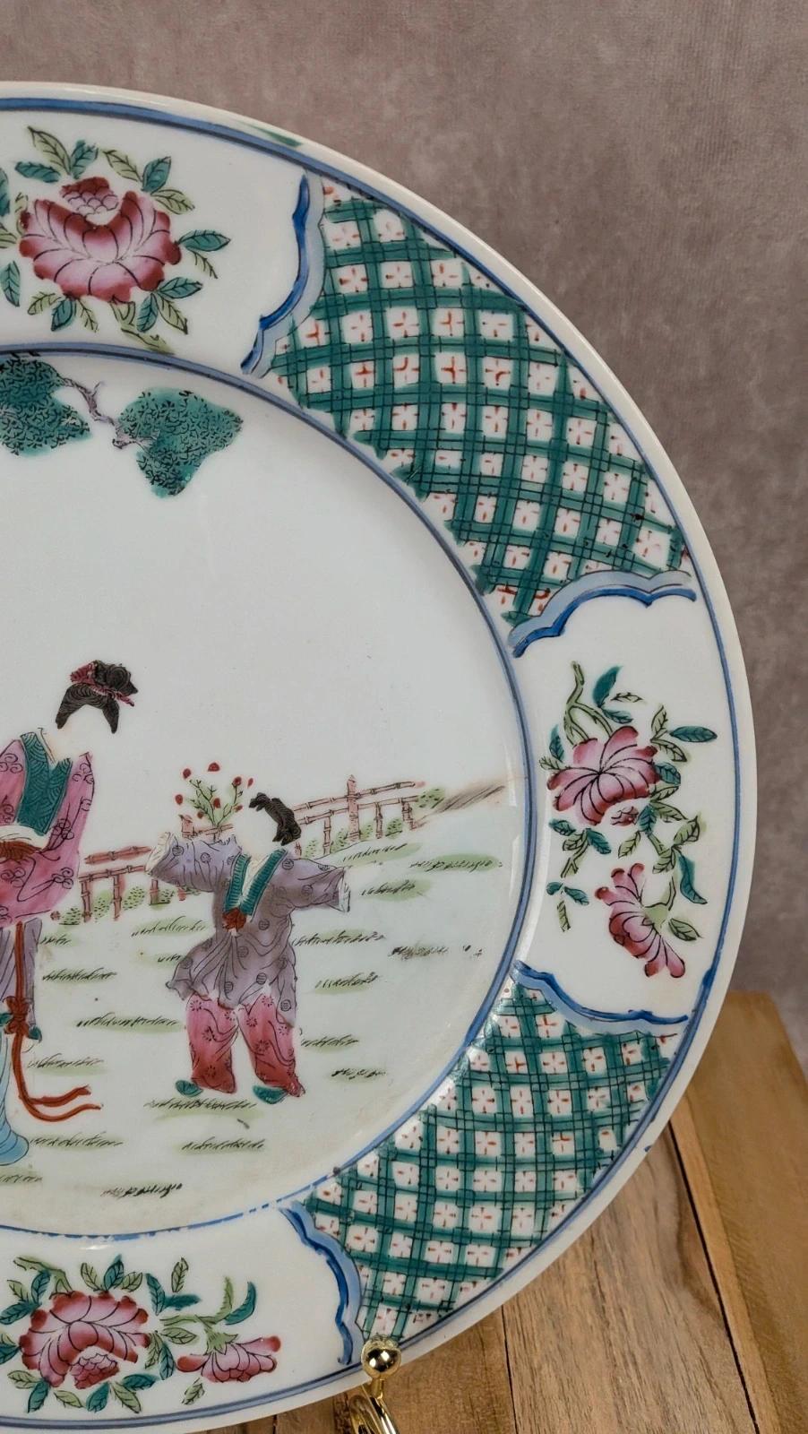 Grande assiette chinoise peinte à la main