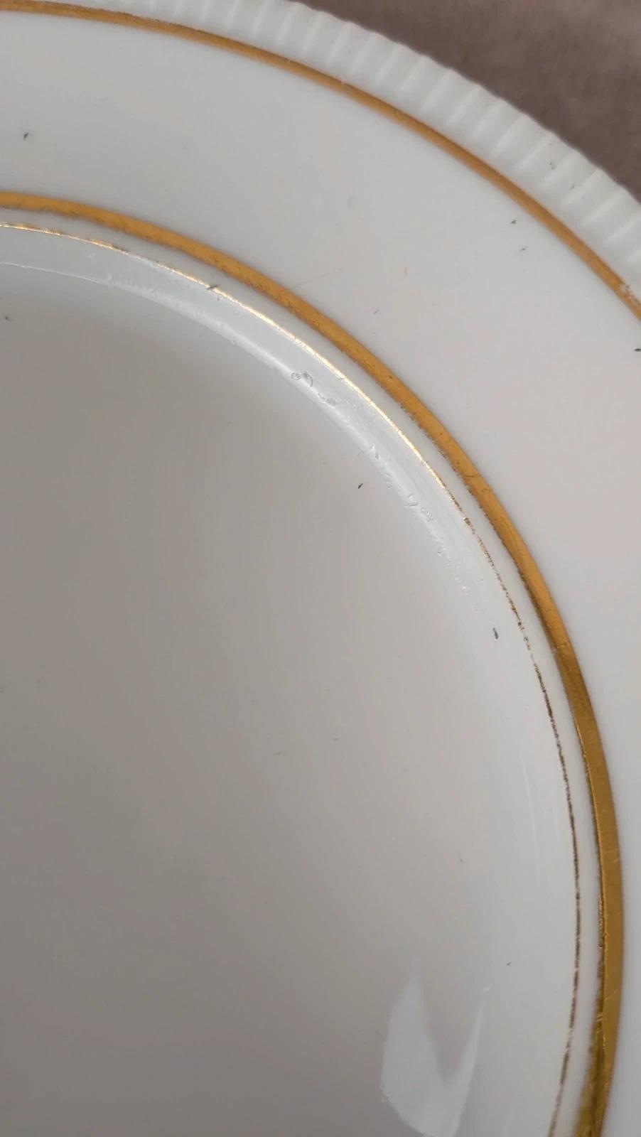 Lot de 6 assiettes à dessert anciennes porcelaine française liseré doré