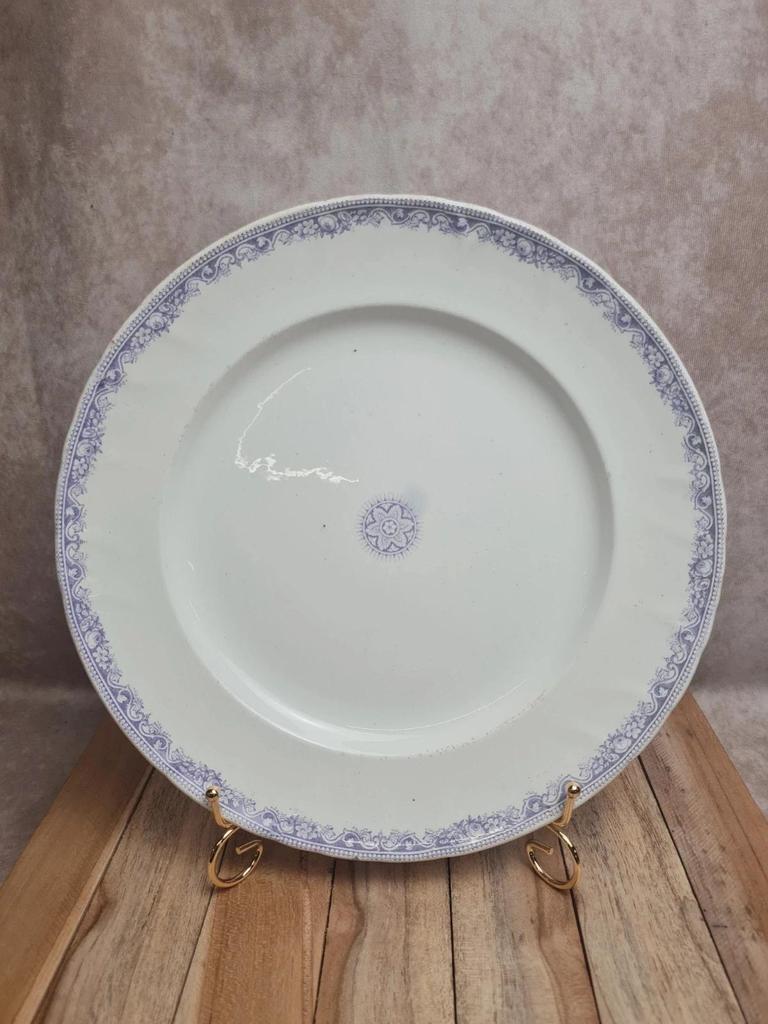 Grand plat rond ancien Jules Vieillard Bordeaux – décor mauve – faïence ancienne 💜