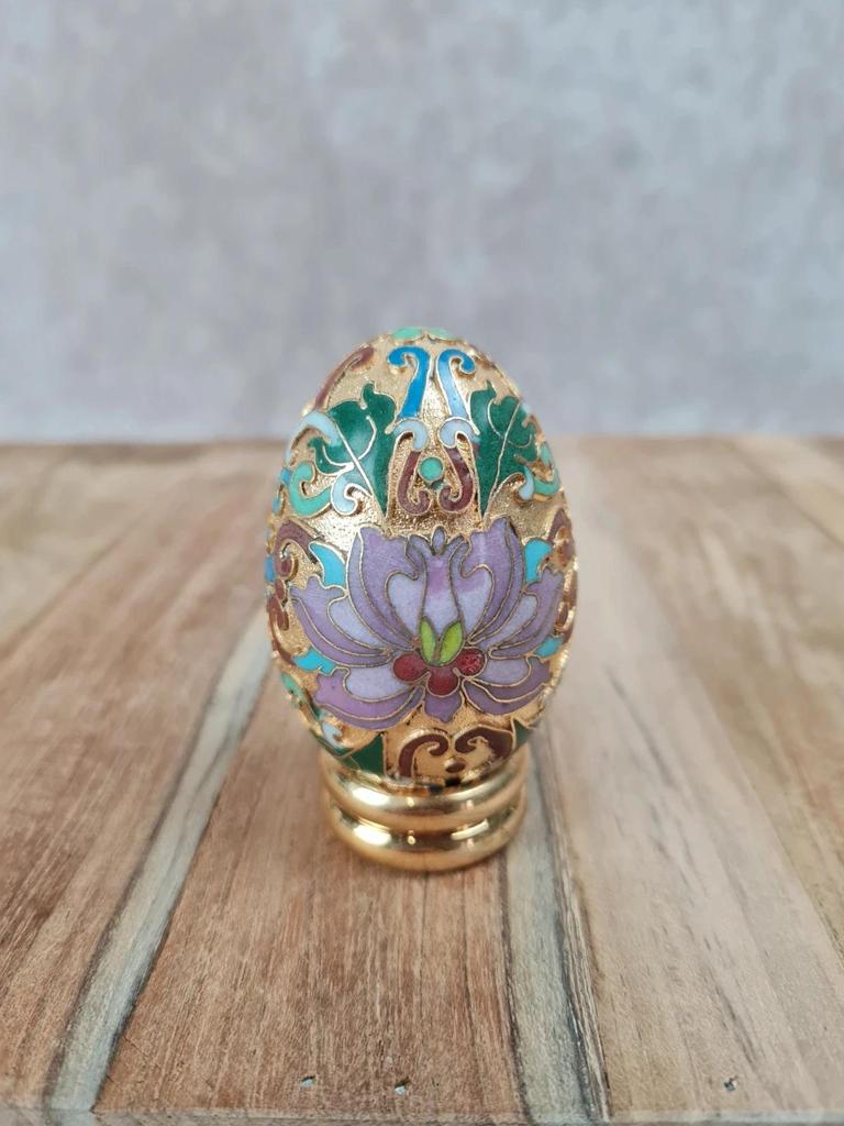 🥚 Oeuf décoratif cloisonné doré – 88fm vintage