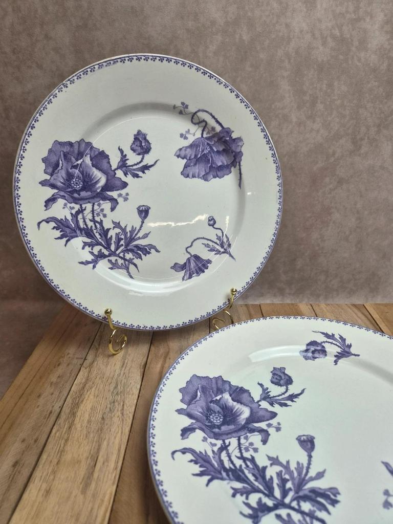 Lot de 2 assiettes plates vintage Sarreguemines Feria – décor coquelicots violets