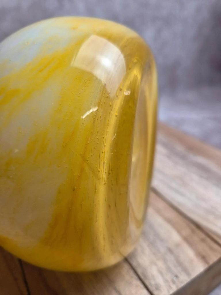 Grand pichet aiguière en verre soufflé italien jaune et blanc – années 60/70