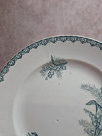 Grand plat rond ancien terre de fer, Saint-amandinoise – Modèle Muguet