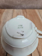 Tasse ancienne porcelaine Kpm Berlin années 1920 décor floral doré