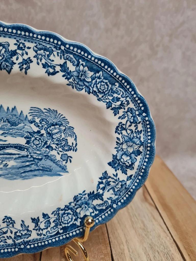 Ravier ancien Tonquin Myott décor toile de Jouy bleu – bord dentelé