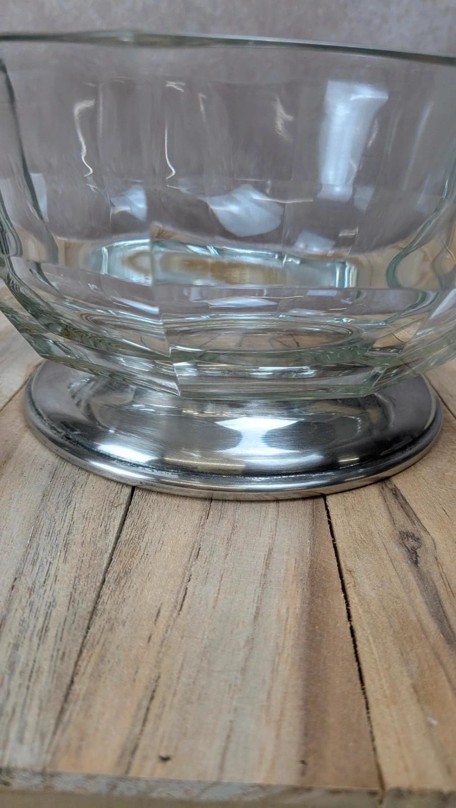 Coupe Art Déco en verre facetté et pied métal argenté – centre de table vintage