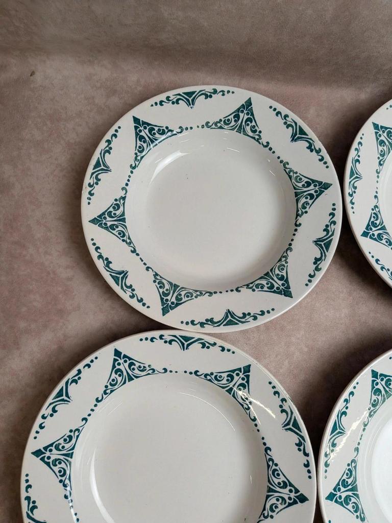 Lot de 11 assiettes creuses terre de fer Moulin des Loups Fti 22